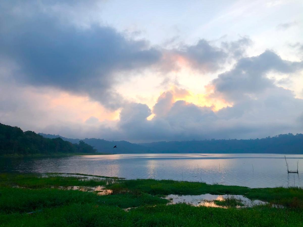 Buyan Lodge Lake View Villa เบอดูกูล ภายนอก รูปภาพ